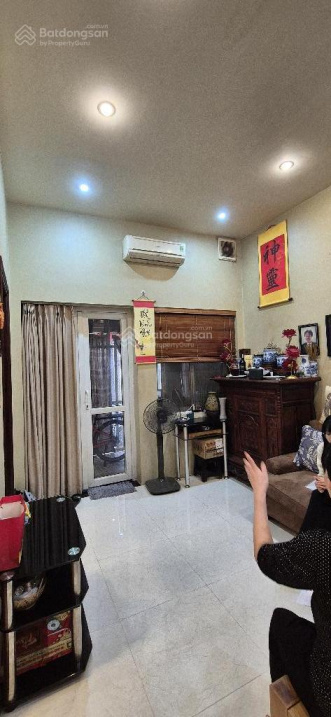 Bán nhà 1 tầng vị trí đẹp cách phố Âu Cơ 2 nhà – gần Hồ Tây, chợ hoa Quảng An