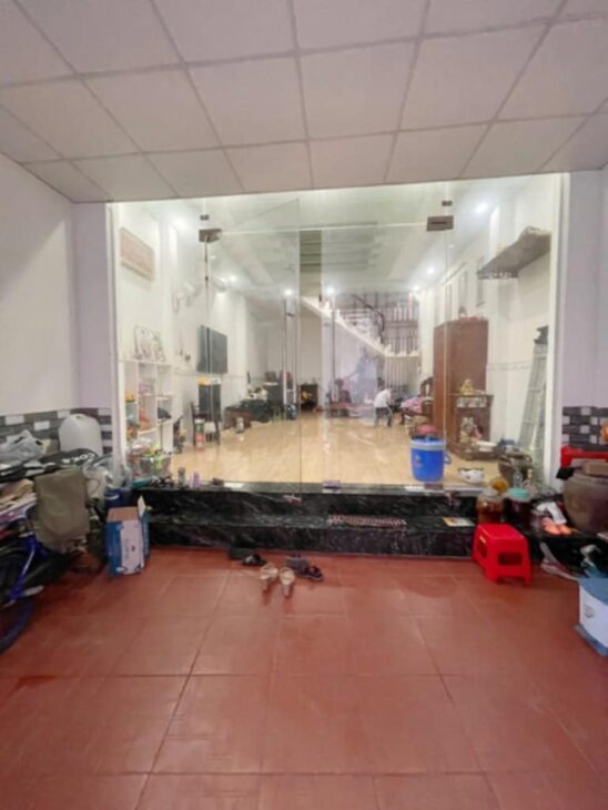 CHỈ 6.8 TỶ. MẶT TIỀN ĐƯỜNG SỐ 9 ,P4Q8. BỀ NGANG RỘNG GẦN 5M – 63M2 – 3 TẦNG