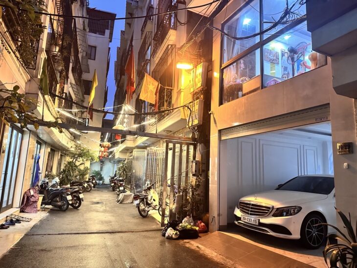 Bán nhà Đẹp Ngọc Lâm- Ô tô- Ở Ngay -45m2 5 tầng – nhỉnh 5 tỷ