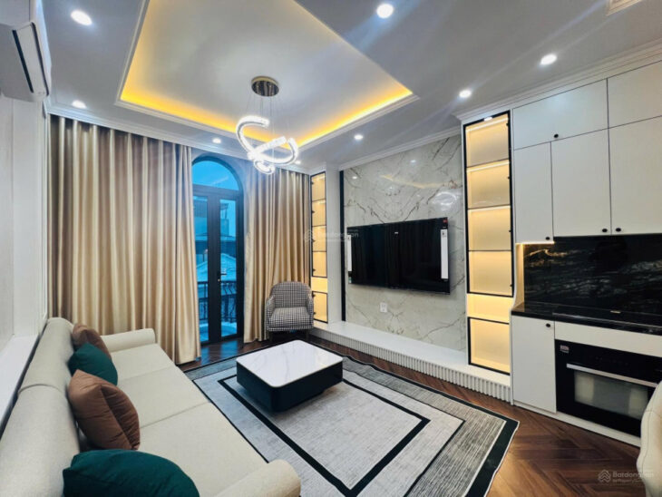 Cần bán nhà tại KĐT Văn Khê DT 48m2 full nội thất mới tinh – thang máy – phân lô – ô tô tránh –