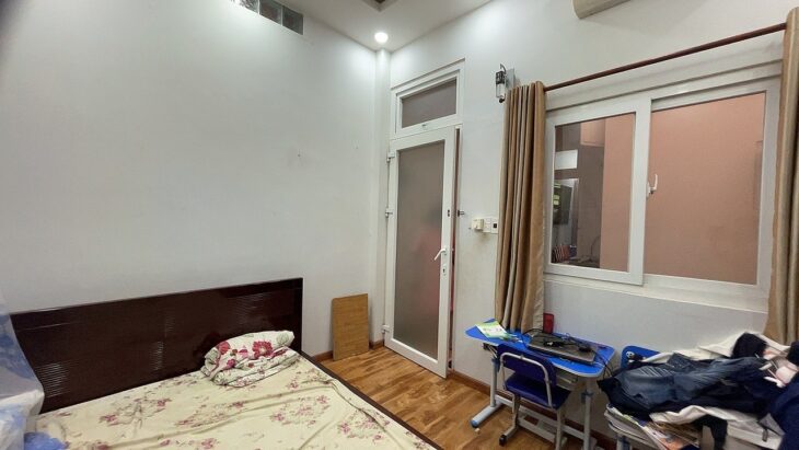 Diện tích 4m x 12m, 3 phòng, bán nhà THÍCH QUẢNG ĐƯC, PN, giá 5.9 tỷ