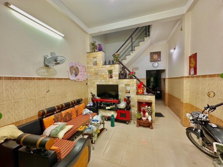 Chỉ 4.1 tỷ bán gấp nhà NGUYỄN TRỌNG TUYỂN, 4m x 10m, 3 lầu.