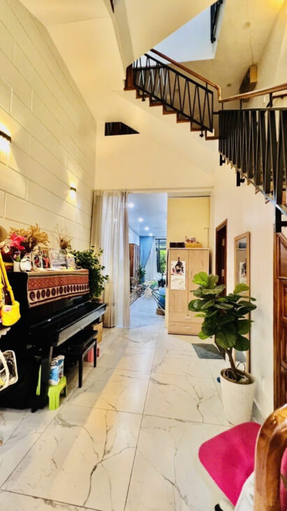 NHÀ CỰC ĐẸP – 1 SẸC TÔ NGỌC VÂN – 166M2 – 3 TẦNG- 3 Ô TÔ TRONG NHÀ – HẺM 8M – TẶNG TOÀN BỘ NỘI THẤT