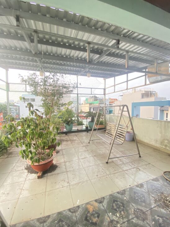 Bán gấp nhà NƠ TRANG LONG, BT, 3 phòng, 97m2, giá 5,5 tỷ.