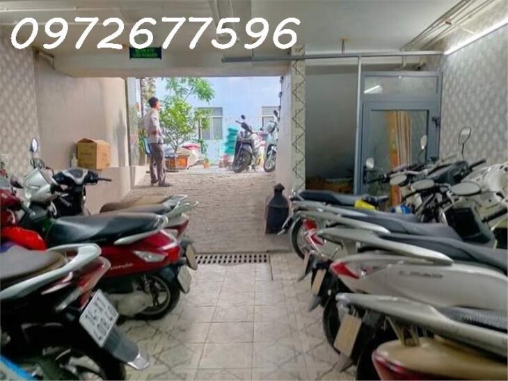 Toà nhà văn phòng Lạc Long Quân tầng thang máy, tầng hầm vỉa hè, đường 12m, 127m chỉ 24.5 tỷ