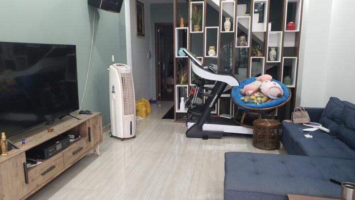 Nhà CÔ GIANG bán gấp, giá 4.2 TỶ, 40m2, 3 lầu đúc kiên cố