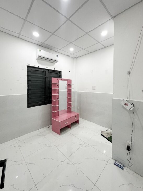 Bán Nhà kế HXH Phan Văn Trị, 3 Tầng 2PN Chỉ Nhỉnh 2 Tỉ