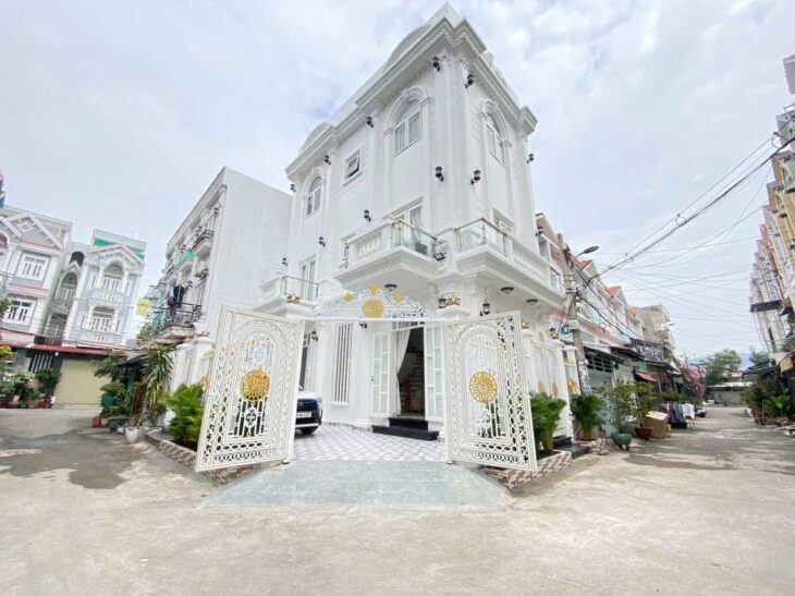 Cần bán biệt thự mini gần khu Amelie full thiết kế bên trong sang trọng giá tốt