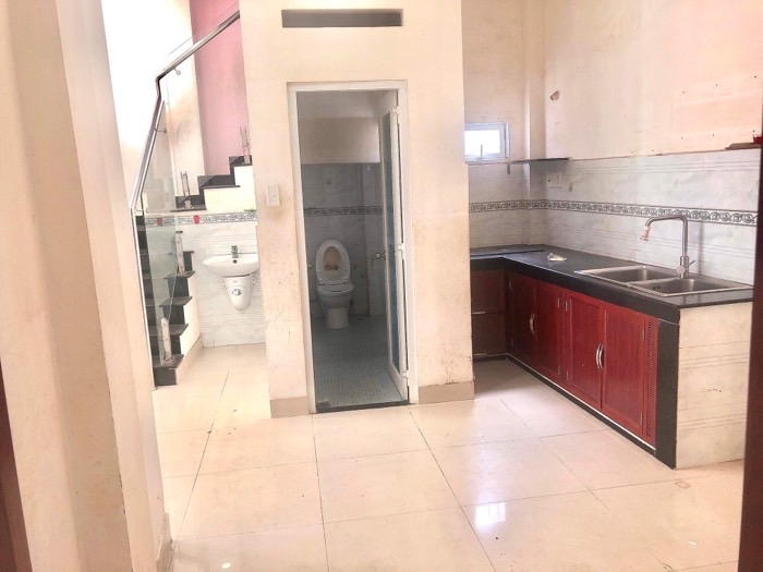 BÁN NHÀ 61M2 PHẠM THẾ HIỂN QUẬN 8 NHỈNH 4 TỶ