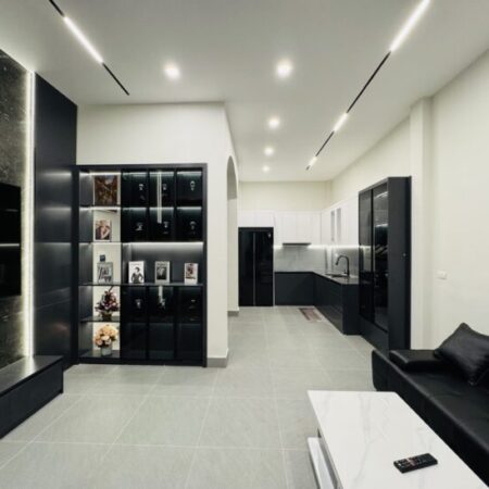 Bán nhà vị trí vàng gần phố Kim Giang, Hoàng Mai, Mt 4.5m, 34m2, 8.4 tỷ