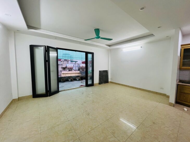 TÔN ĐỨC THẮNG – ĐỐNG ĐA – 70M2- THANG MÁY- SỔ A4- VĂN PHÒNG CÔNG TY – HƠN 15 TỶ