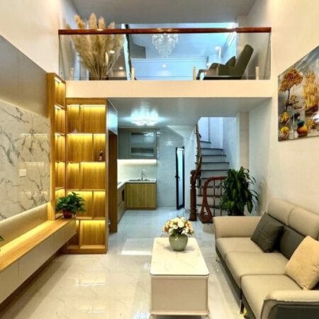 NHÀ ĐẸP PHỐ TÔN ĐỨC THẮNG – ĐỐNG ĐA – 30M RA PHỐ -NỘI THẤT MỚI ĐẸP- HƠN 7 TỶ