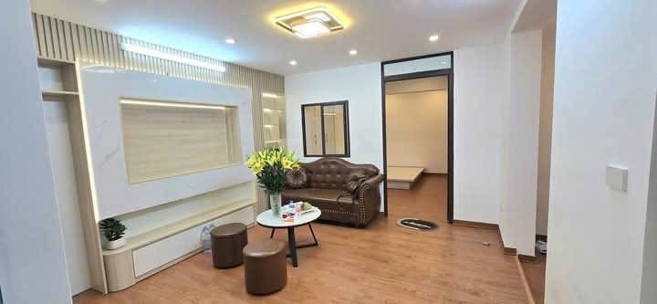 Bán nhà tập thể Thanh Xuân Bắc giá 2.95 tỷ, diện tích 70m2, tầng 3, mặt tiền 4m