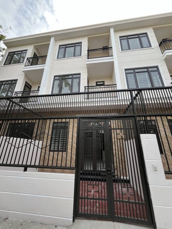 Bán nhà Đại Tảo, Quốc Oai giá 3.8 tỷ, diện tích 60m2, 3 tầng, mặt tiền 4.8m