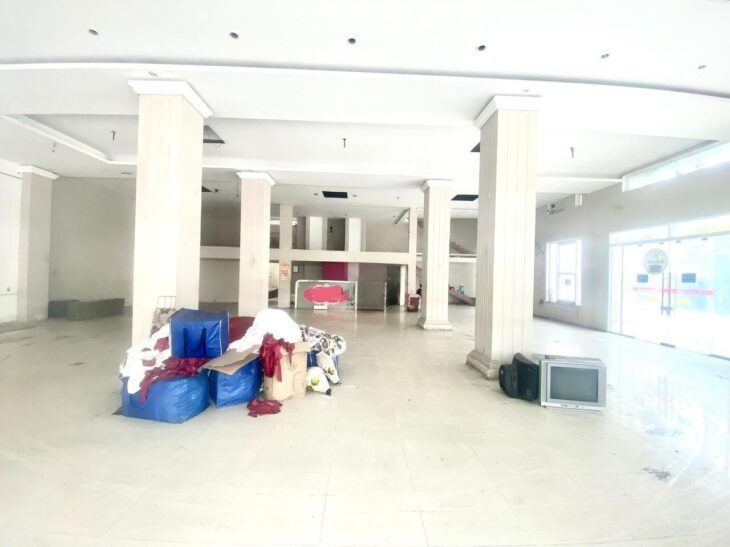 CHO THUÊ TOÀ NHÀ GÓC NHA TRANG SIÊU RỘNG 1000M2 TTTP GIÁ 75 TRIỆU/THÁNG