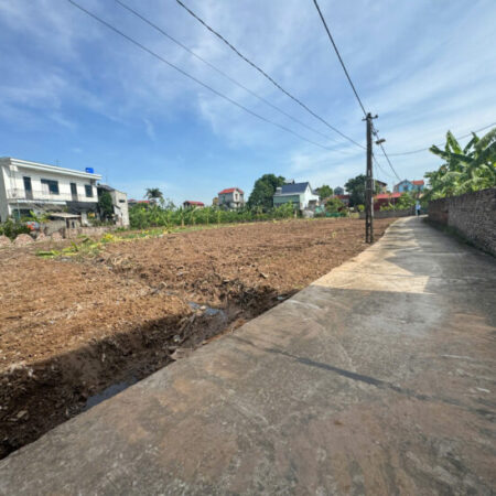 Chính chủ cần chuyển nhượng lô đất rộng gần 2000m2 tại Song Giang, Gia Bình, Bắc Ninh