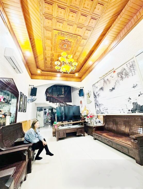 Nhà phân lô Tô Vũ – Văn Cao, 90m2, 4 tầng, đường 12m, Giá 6 tỉ, rẻ nhất khu vực