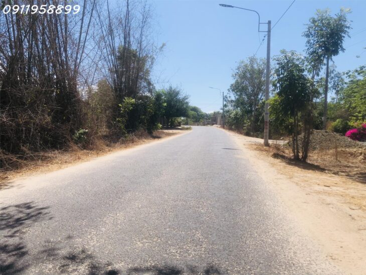 Bán 10m x 100m đất ONT Đường Cù Chính Lan, Thị xã LaGi giá rẻ nhất 220tr/m ngang