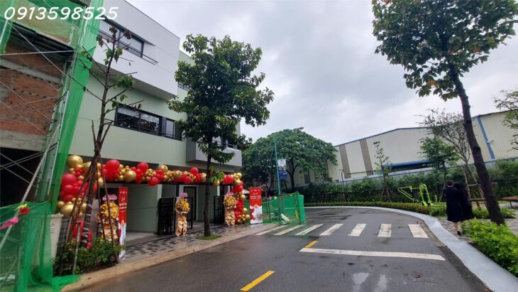 Bán Nhà 1T 1L cách KĐT Vạn Phúc City 15 phút giá chỉ 3.3 tỷ/ căn, hoàn thiện