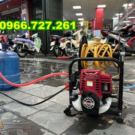 Máy phun thuốc gắn rulo cuốn dây động cơ 4 thì Turbo TB140 giá rẻ Máy phun thuốc gắn rulo cuốn dây động cơ 4 thì Turbo TB140 giá rẻ