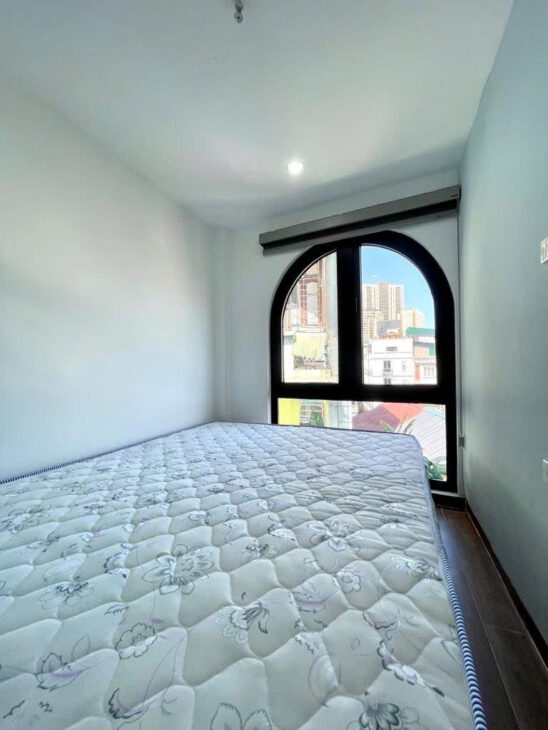 Bán nhà pháo đài láng, 50m2, 5 tầng, mặt tiền 5,2m giá 21tỷ