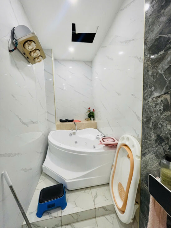 Bán nhà phố Ngọc Hà Lê Hồng Phong – ngõ nông gần phố – ở ngay – 12.x tỷ