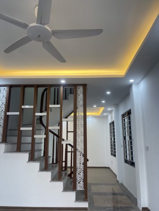 BÁN NHÀ LẠC LONG QUÂN ,TÂY HỒ, NHÀ VUÔNG, NGÕ RỘNG, GẦN Ô TÔ, NGÕ THÔNG, GIÁ 8,7 TỶ