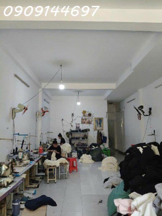 Nhà 2 tầng 1/ đường TMT13, phường TMT, Q12, dt 91,8m2 (4,6mx20m). Hẻm 5m thông Giá 5,2Tỷ