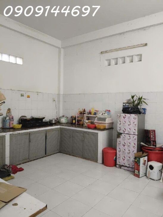 Nhà 2 tầng 1/ đường TMT13, phường TMT, Q12, dt 91,8m2 (4,6mx20m). Hẻm 5m thông Giá 5,2Tỷ