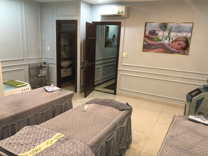 Bán nhà, hẻm 6 Hoàng Dư Khương, mặt tiền 5,6 m, 5 lầu, 70m2. Giá 28 tỷ,