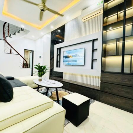 nhà siêu hiếm nhỉnh 6 đ có ngay nhà 5 tầng vip dt 32 m tại #khương_trung , oto đỗ sát nhà nhà siêu hiếm nhỉnh 6 đ có ngay nhà 5 tầng vip dt 32 m tại #khương_trung , oto đỗ sát nhà
