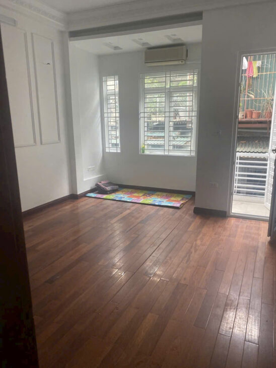 ĐỐNG ĐA- THÁi HÀ – MẶT NGÕ THÔNG – Ô TÔ VÀO NHÀ – 7 CHỖ QUAY ĐẦU – 30M RA PHỐ – KINH DOANH – VĂN