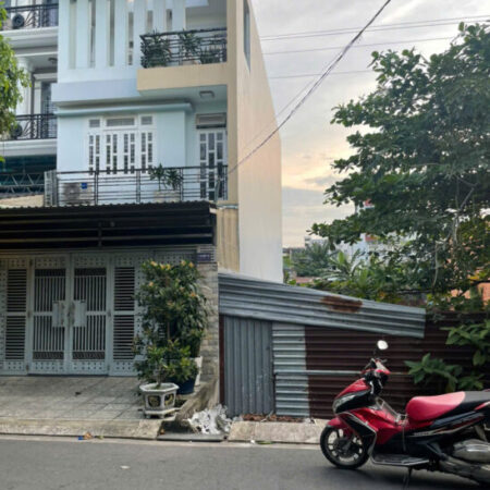 Lô đất (5x30m) Đường 12m sạch đẹp Dương Thị Mười, Quận 12, giá rẻ 5.5 tỷ Lô đất (5x30m) Đường 12m sạch đẹp Dương Thị Mười, Quận 12, giá rẻ 5.5 tỷ