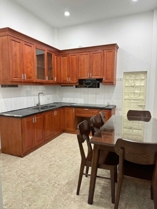 HIẾM – CHƯA ĐẾN 6 TỶ – CÓ NGAY NHÀ ĐẸP 5 TẦNG – NGỌC THUỴ – LONG BIÊN – GẦN PHỐ – NGÕ NÔNG, RỘNG –