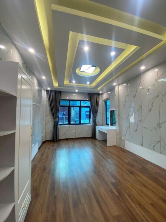 HIẾM! BÁN NHÀ HÀO NAM, KHU VIP PHÂN LÔ Ô TÔ TRÁNH – 6 TẦNG DT 40M2, MT 4.2M, GIÁ 10 TỶ