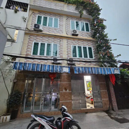 NHÀ ĐẸP- PHÂN LÔ PHỐ NGỌC THỤY, 45M2,4 TẦNG, MT 7M, 9 TỶ.LONG BIÊN.
