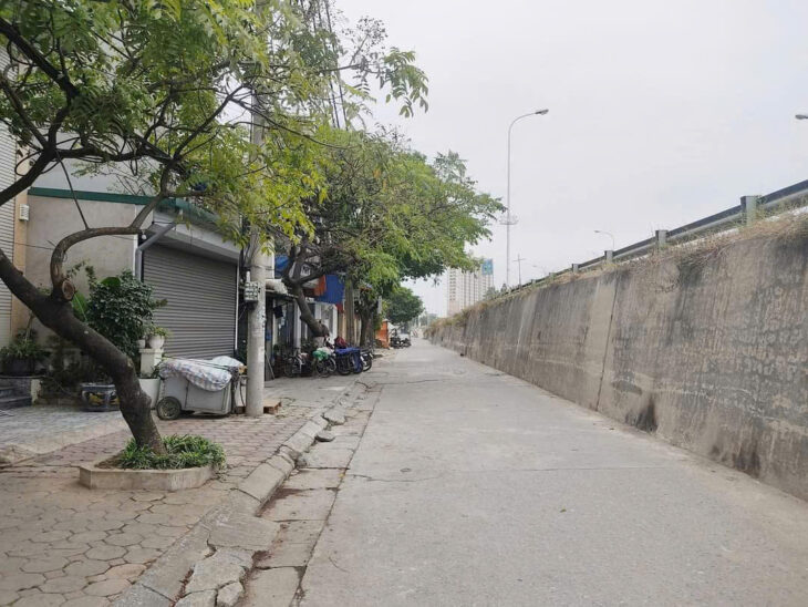 Bán nhà mặt phố An Dương Vương 110m2 x 3 tầng mặt tiền 5.5m ô tô tránh