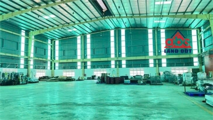 xưởng sản xuất phù hợp hành nghề cơ khí, chế tạo công nghệ cao. bàn giao liền