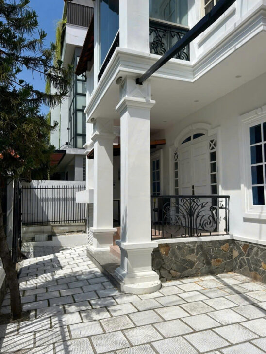 Cho Thuê Biệt Thự Sang Trọng Có Hầm Tại Phường Bình An Quận 2