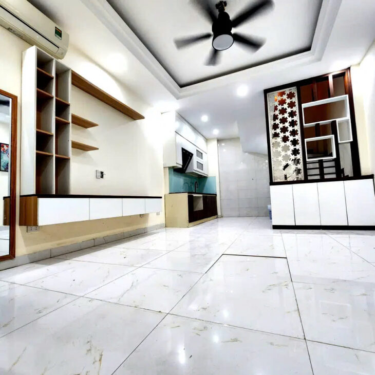 BÁN NHÀ RIÊNG PHỐ NGỌC THỤY- LONG BIÊN 30M2,4 TẦNG, MT 4M, 5 TỶ.