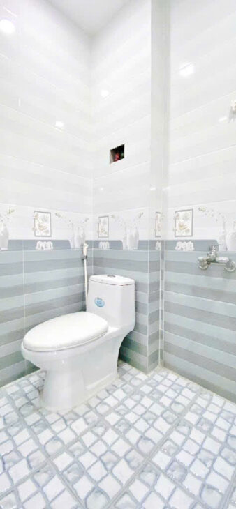 (50M2) NHÀ 5L BTCT MỚI TINH XE HƠI NGỦ TRONG NHÀ. ĐƯỜNG PHẠM VĂN CHIÊU. P14 GV GIÁ NHỈNH 5 TỶ TL.