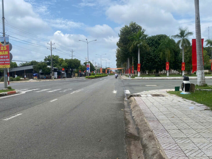 Bán đất mặt tiền đường Cách Mạng Tháng 8, Kp4B thị trấn Dầu Tiếng – Bình Dương.