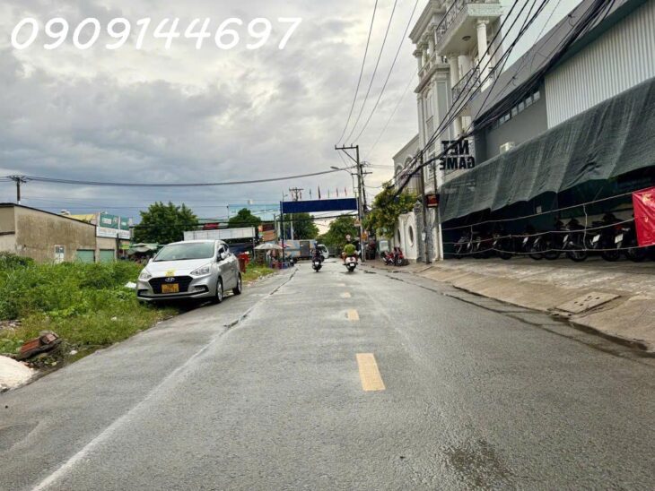 Bán Nhà 4 tầng Mặt tiền đường Tân Chánh Hiệp 07, phường TCH, Q12, dt 92m2 (4mx22m) Giá 9,3Tỷ