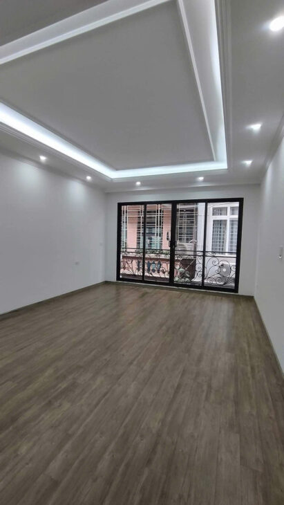 Bán nhà ngõ 196 Hồ Tùng Mậu, 45m2, 7 tầng thang máy, nhà đẹp ở ngay, ngõ ô tô