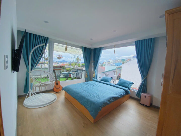 BÁN NHÀ MẶT TIỀN ĐƯỜNG LỚN ĐANG KINH DOANH HOMESTAY