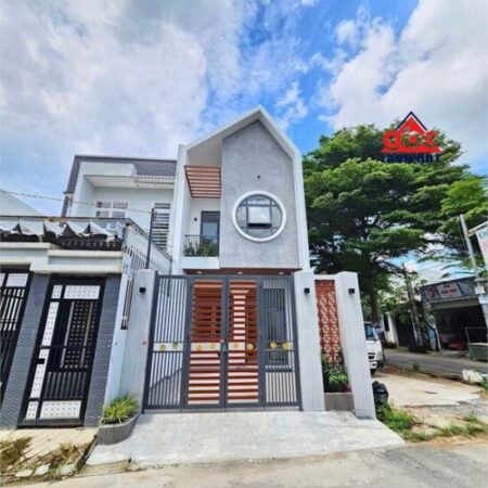 NP1055 Nhà 1 trệt 1 lầu , thiết kế hiện đại. khu xóm đông đúc, dân trí cao. an ninh