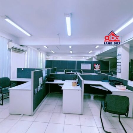 NP1056 Biệt thự, với dòng tiền cho thuê ổn định, thuận lợi kinh doanh VP Thương Mại