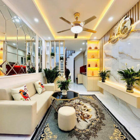 Bán nhà 25m2, 3PN, 4WC, Nguyễn Văn Linh, Sài Đồng, Long Biên – 3.5 tỷ Bán nhà 25m2, 3PN, 4WC, Nguyễn Văn Linh, Sài Đồng, Long Biên – 3.5 tỷ