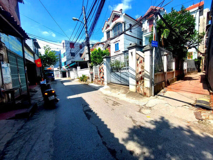 BÁN NHÀ RIÊNG PHỐ NGUYỄN VĂN LINH- LONG BIÊN , 38M2, 6 TẦNG, MT 3.8M, 6.5 TỶ.