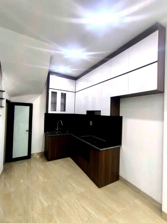 BÁN NHÀ RIÊNG PHỐ BÁT KHỐI- LONG BIÊN,35M2, 5 TẦNG,MẶT TIỀN 3.8M, 5.9 TỶ.